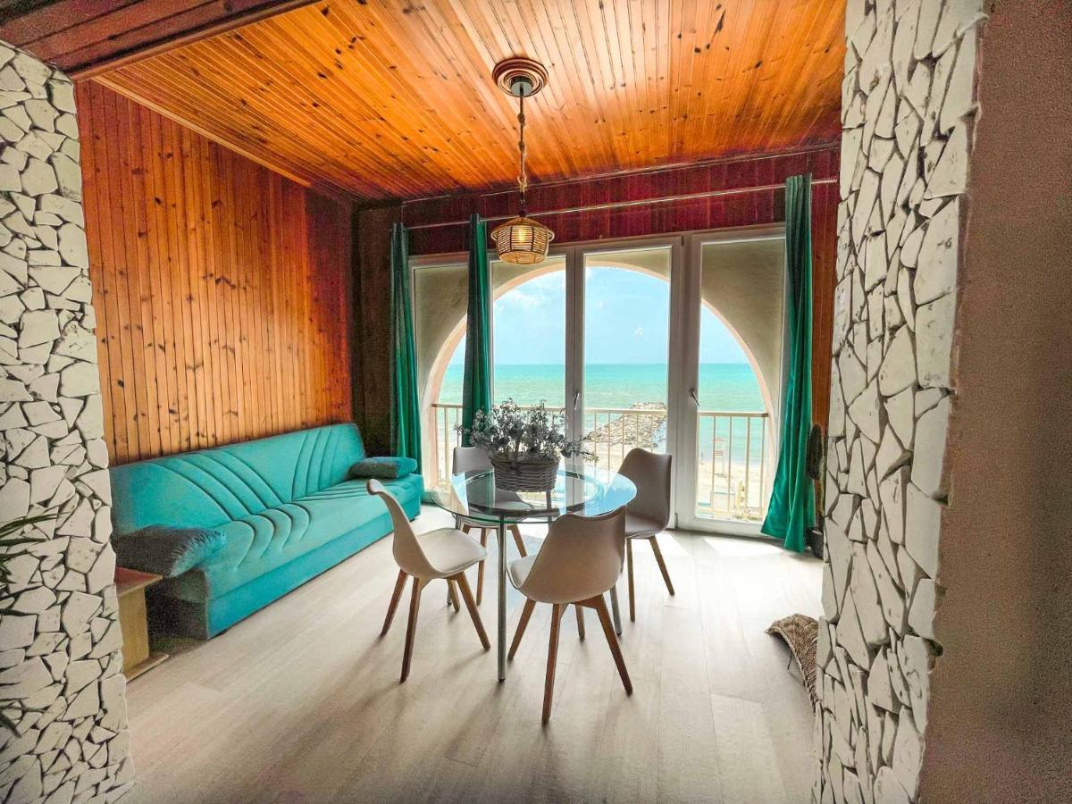 Athena Sea Front Apartment, Parking & Pool 라고 파트리아 외부 사진