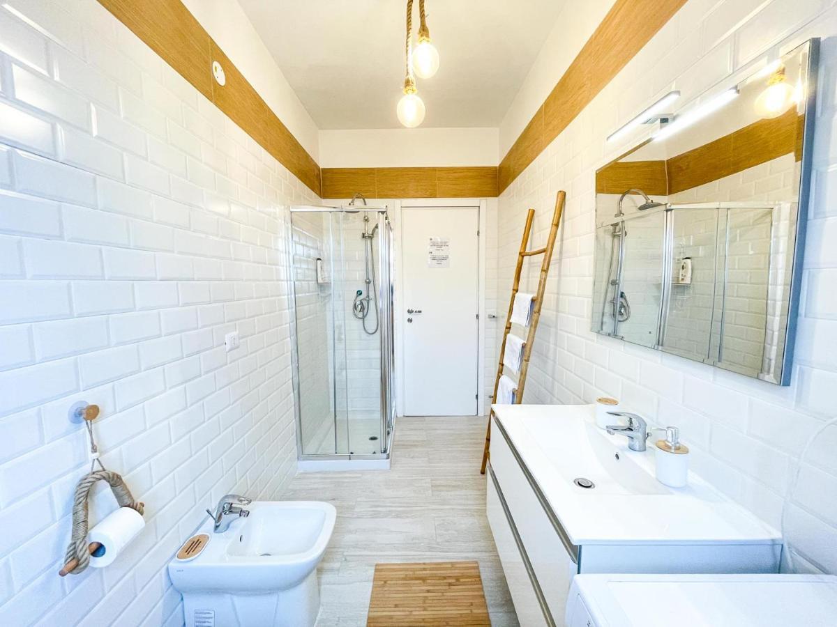 Athena Sea Front Apartment, Parking & Pool 라고 파트리아 외부 사진