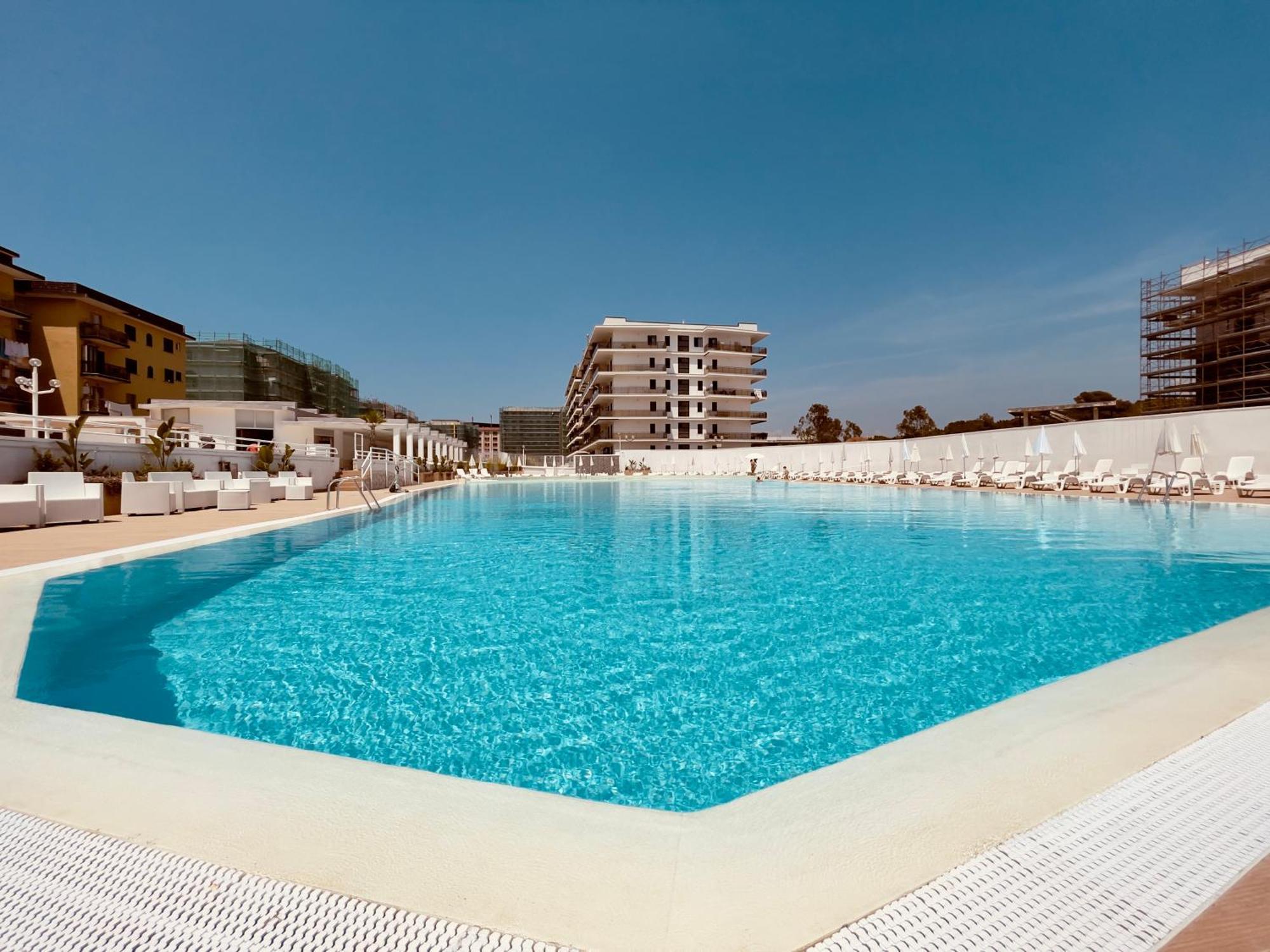 Athena Sea Front Apartment, Parking & Pool 라고 파트리아 외부 사진