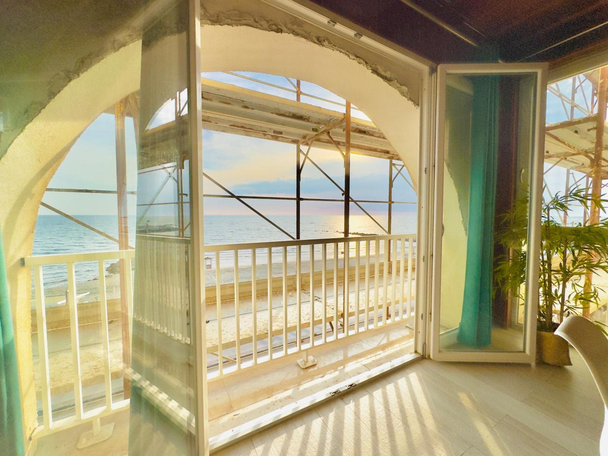 Athena Sea Front Apartment, Parking & Pool 라고 파트리아 외부 사진